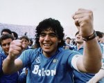 Diego Maradona, la recensione: Ascesa e crollo di un artista del calcio