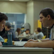 Come vendere droga online (in fretta): una scena con Maximilian Mundt e Danilo Kamperidis