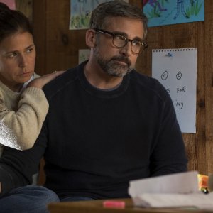 Beautiful Boy: Maura Tierney e Steve Carell in una scena del film