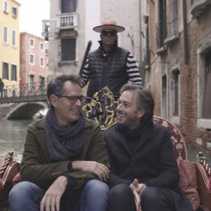 Dicktatorship: Luca Ragazzi e  Gustav Hofer in una scena del film