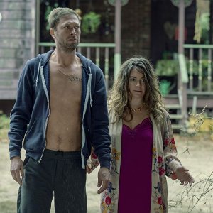 NOS4A2: una scena con Ebon Moss-Bachrach, Jamie Neumann