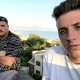 Selfie, recensione: il mondo in secondo piano