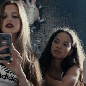 Blue My Mind - Il segreto dei miei anni: Lou Haltinner, Zoë Pastelle Holthuizen, Yael Meier in una scena del film