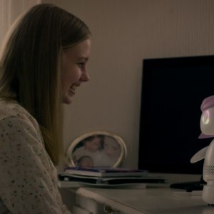 Black Mirror: Angourie Rice in una scena dell'episodio Rachel, Jack and Ashley Too