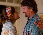 Juliet, Naked, la recensione: c'è ancora speranza per Ethan Hawke, rocker e padre fallito?