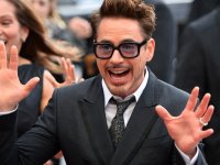 Robert Downey Jr. come Iron Man: combatte il cambiamento climatico con i robot