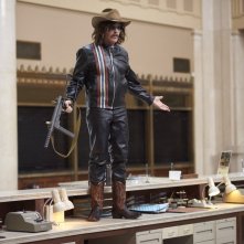 Rapina a Stoccolma: Ethan Hawke in un momento del film