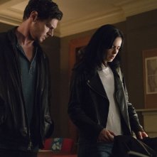 Jessica Jones: Benjamin Walker, Krysten Ritter in una scena della terza stagione