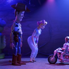 Toy Story 4: una scena con Woody e Bo Peep