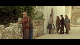 Tulipani – Amore, onore e una bicicletta – Trailer Italiano