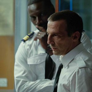 Wolf Call - Minaccia in alto mare: Mathieu Kassovitz, Omar Sy in una scena del film