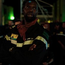 Wolf Call - Minaccia in alto mare: Omar Sy durante una scena del film