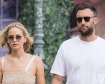 Jennifer Lawrence: pausa da Hollywood per il matrimonio con Cooke Maroney e la politica
