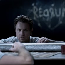 Doctor Sleep: Ewan McGregor in una scena del film