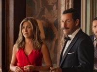 Murder Mystery, la recensione: Adam Sandler e Jennifer Aniston su Netflix con una bizzarra indagine