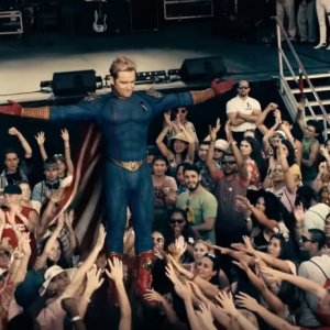 The Boys: Antony Starr in una scena della serie