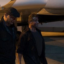 Escape Plan 3 - L'ultima sfida: David Bautista con Sylvester Stallone durante una sequenza