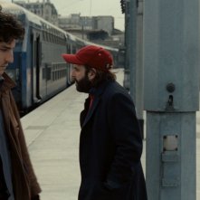 Due amici: una scena del flm con Vincent Macaigne e Louis Garrel