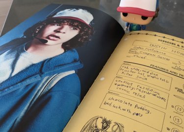 Stranger Things: Il libro ufficiale, la recensione 