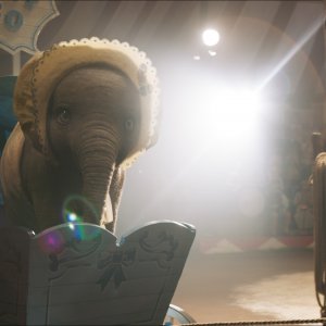 Dumbo: una scena del film live action Disney