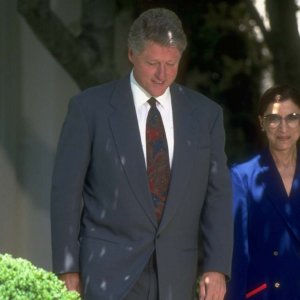 Alla corte di Ruth - RBG: Ruth Bader Ginsburg e Bill Clinton in  una scena del documentario