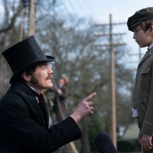 Edison - L'uomo che illuminò il mondo: una scena con Michael Shannon