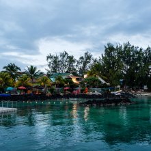 Serenity - L'isola dell'iganno: una scena del film