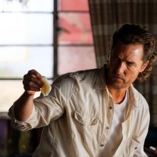 Serenity - L'isola dell'iganno: Matthew McConaughey in un momento del film