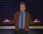 Kumail Nanjiani non si presenta in TV: Conan O'Brien intervista la sua assistente