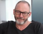 Liam Cunningham a Napoli: il tweet sui disagi in aeroporto è epico