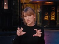 Cats: il video dietro le quinte mostra Taylor Swift, Idris Elba e il cast durante le prove
