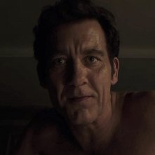 Clive Owen in una scena di Anon
