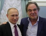 Oliver Stone ha chiesto a Vladimir Putin di fare da padrino a sua figlia!