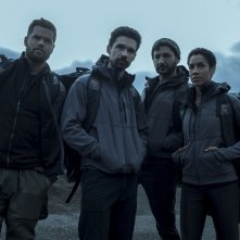 The Expanse: Cas Anvar, Wes Chatham, Steven Strait, Dominique Tipper in una scena della quarta stagione