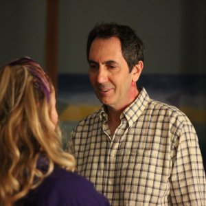 Genitori quasi perfetti: Paolo Calabresi e Lucia Mascino in  una scena del film