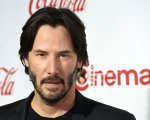 Keanu Reeves irriconoscibile sul set di Bill & Ted 3: il look è... assurdo!