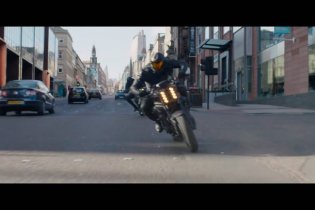 Fast And Furious - Hobbs And Shaw - Clip 'Siamo Inseguiti Da Terminator'