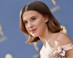 Enola Holmes: Millie Bobby Brown svela il suo look