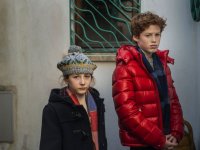 Magari, la recensione: la famiglia (dis) funzionale di Ginevra Elkann