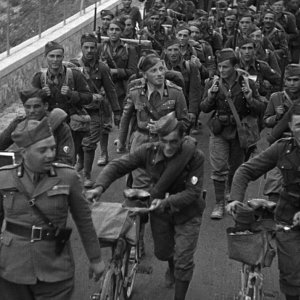 Scherza con i fanti: una scena del documentario