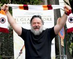 Russell Crowe contro i divieti a Roma: 'Molestare i turisti non va bene'