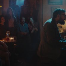 L'ospite: una sequenza del film