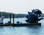 Godzilla avvistato nel lago Ontario: il mostro è a mollo!