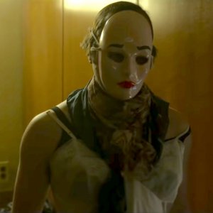 Mindhunter: Sonny Valicenti durante una scena della seconda stagione