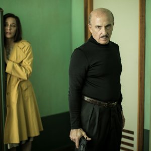 5 è il numero perfetto: Valeria Golino e Carlo Buccirosso in  una scena del film