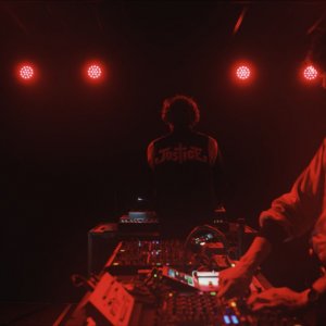 IRIS: A Space Opera by Justice, un momento del film