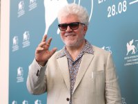 Pedro Almodóvar parla del suo ultimo film: 'un giorno mi sono nascosto in bagno per piangere'