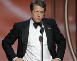 Hugh Grant: su Twitter esplode la sua rabbia contro Boris Johnson