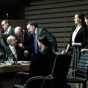 Adults in the Room, una scena del film