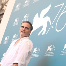 Venezia 2019: Joaquin Phoenix al photocall di Joker